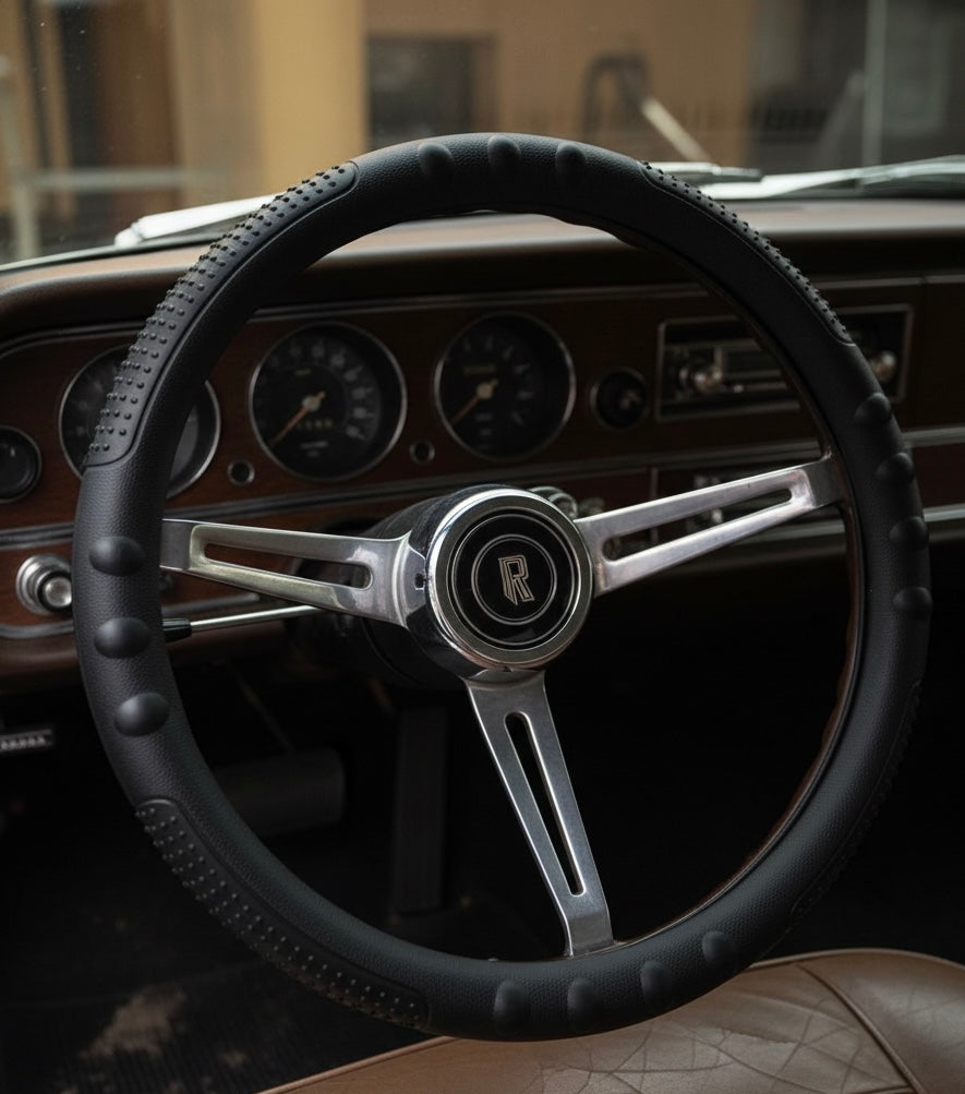 Natural rubber steering wheel cover | Universal Fit with Pattern Massaging Grip
